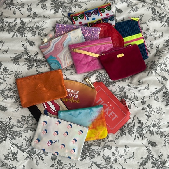 Ipsy makeup pouches - Your choice - Picture 1 of 3